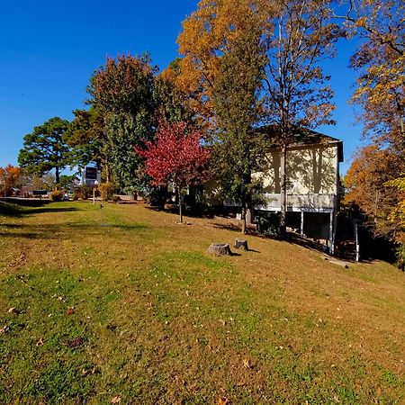 Hotel O Eureka Springs - Christ Of Ozark Area Екстериор снимка