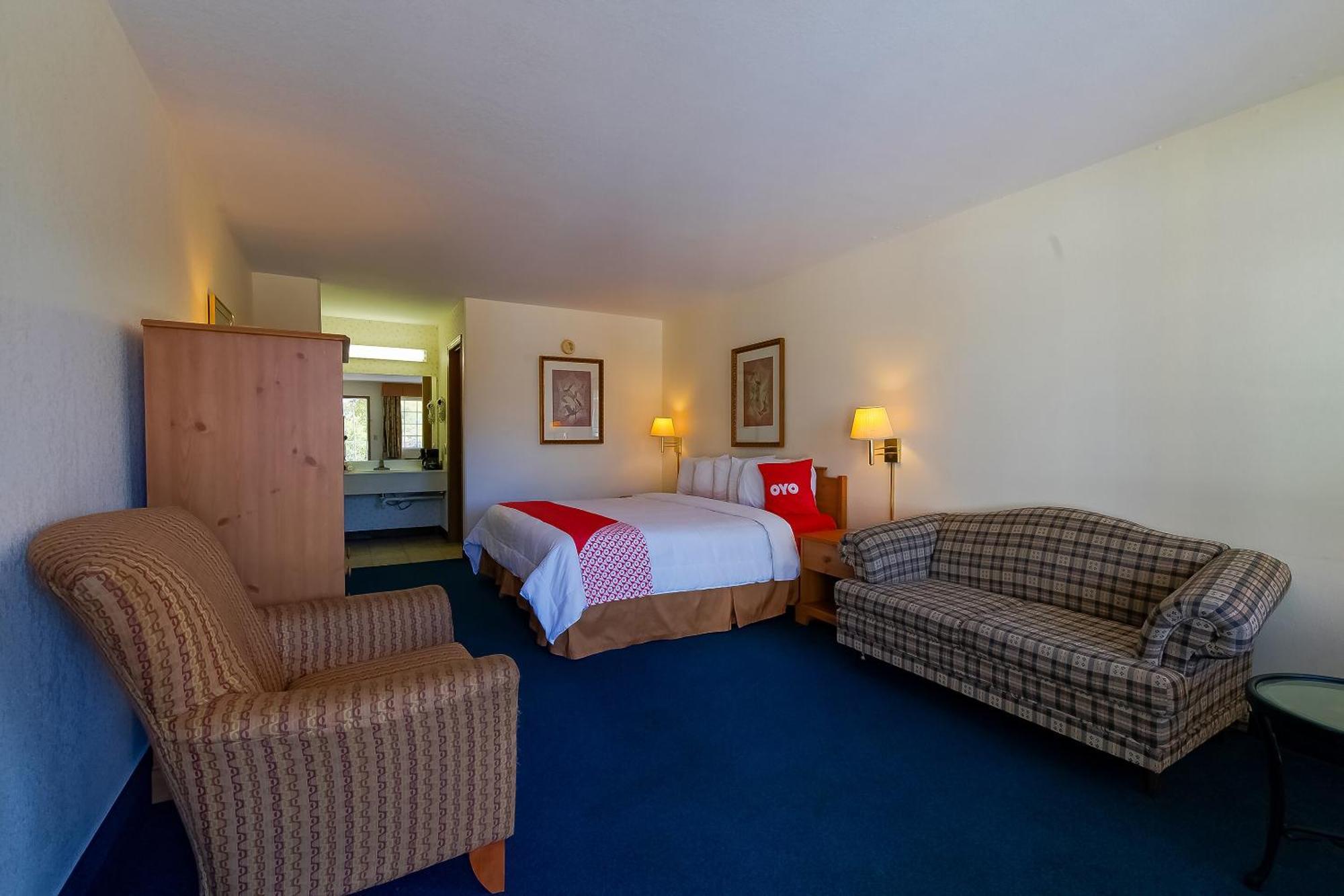 Hotel O Eureka Springs - Christ Of Ozark Area Екстериор снимка