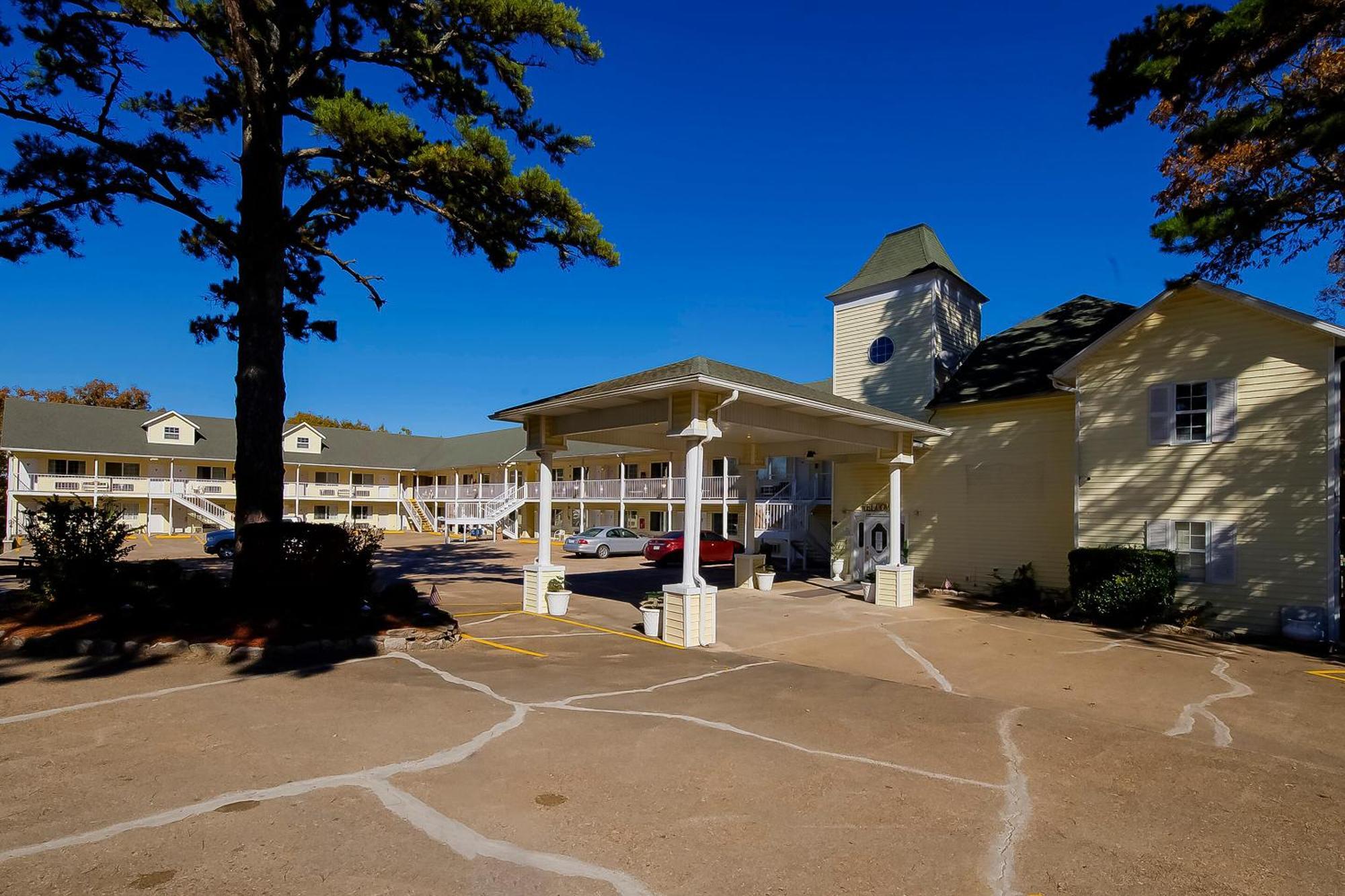 Hotel O Eureka Springs - Christ Of Ozark Area Екстериор снимка