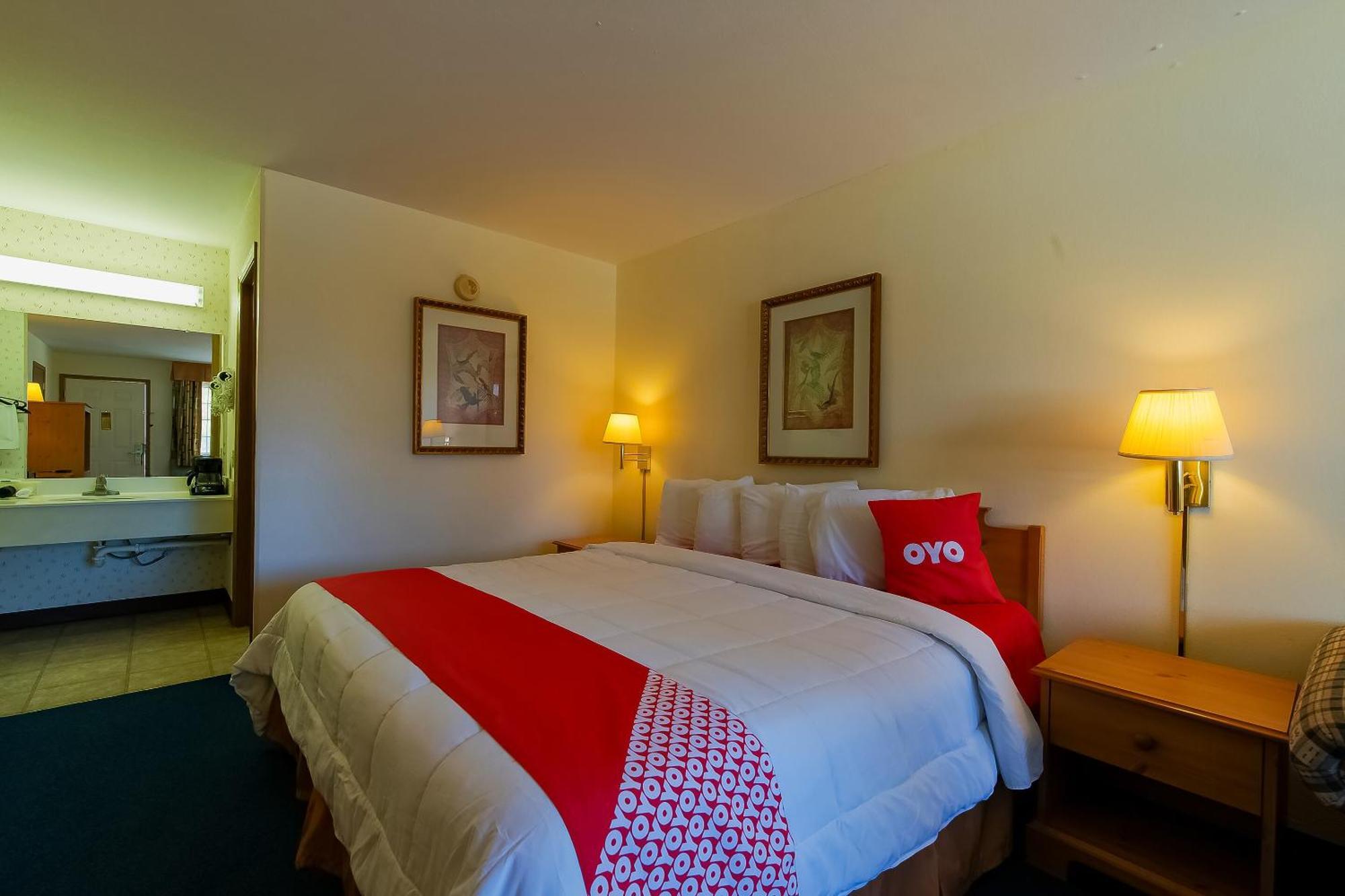 Hotel O Eureka Springs - Christ Of Ozark Area Екстериор снимка