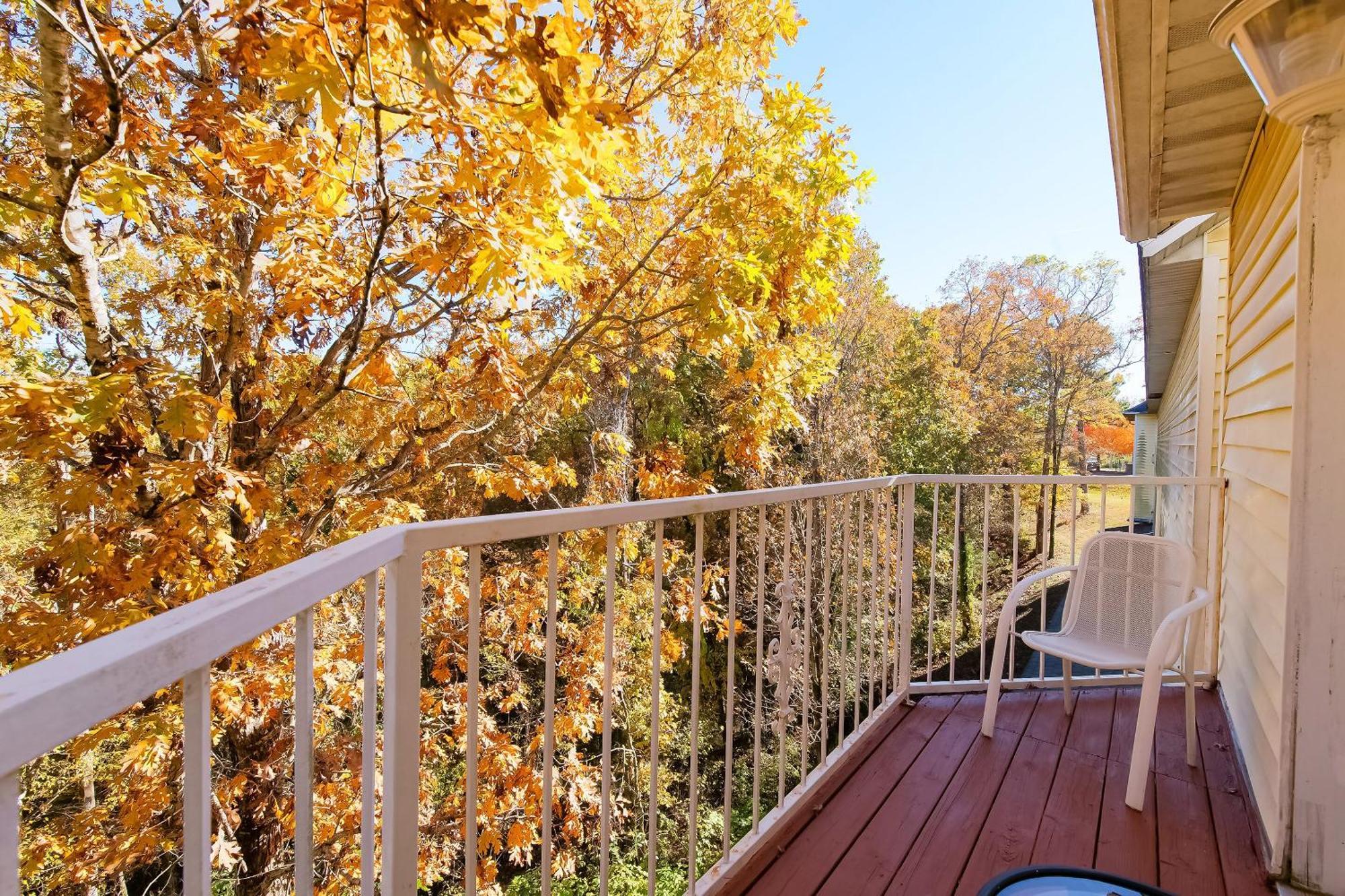 Hotel O Eureka Springs - Christ Of Ozark Area Екстериор снимка