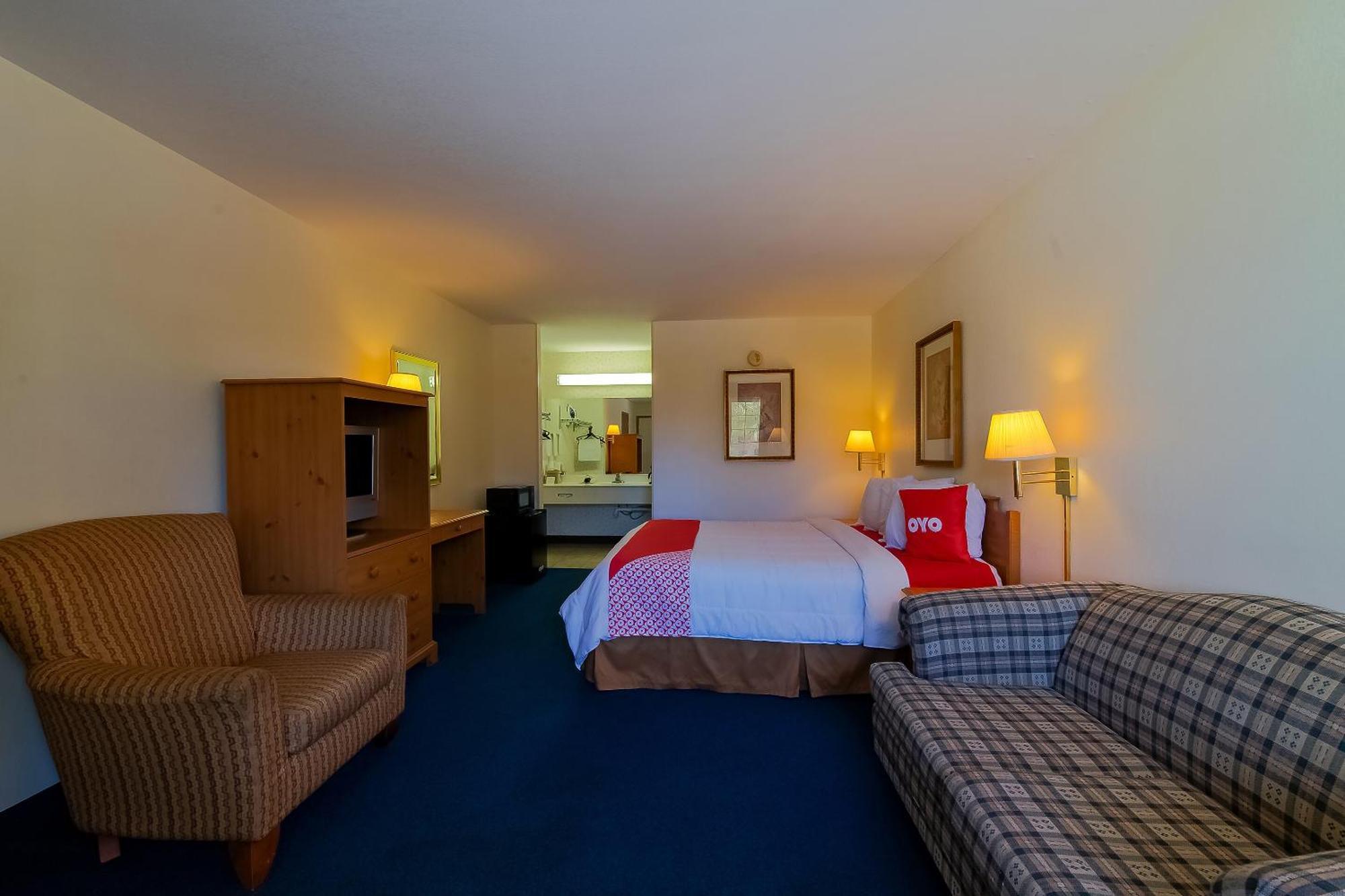Hotel O Eureka Springs - Christ Of Ozark Area Екстериор снимка