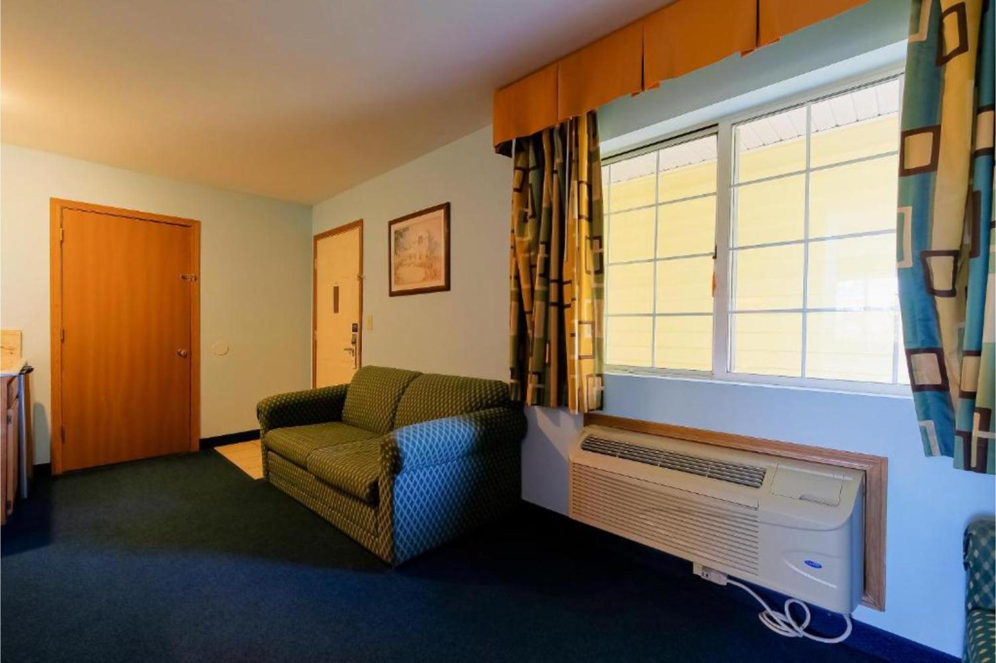 Hotel O Eureka Springs - Christ Of Ozark Area Екстериор снимка