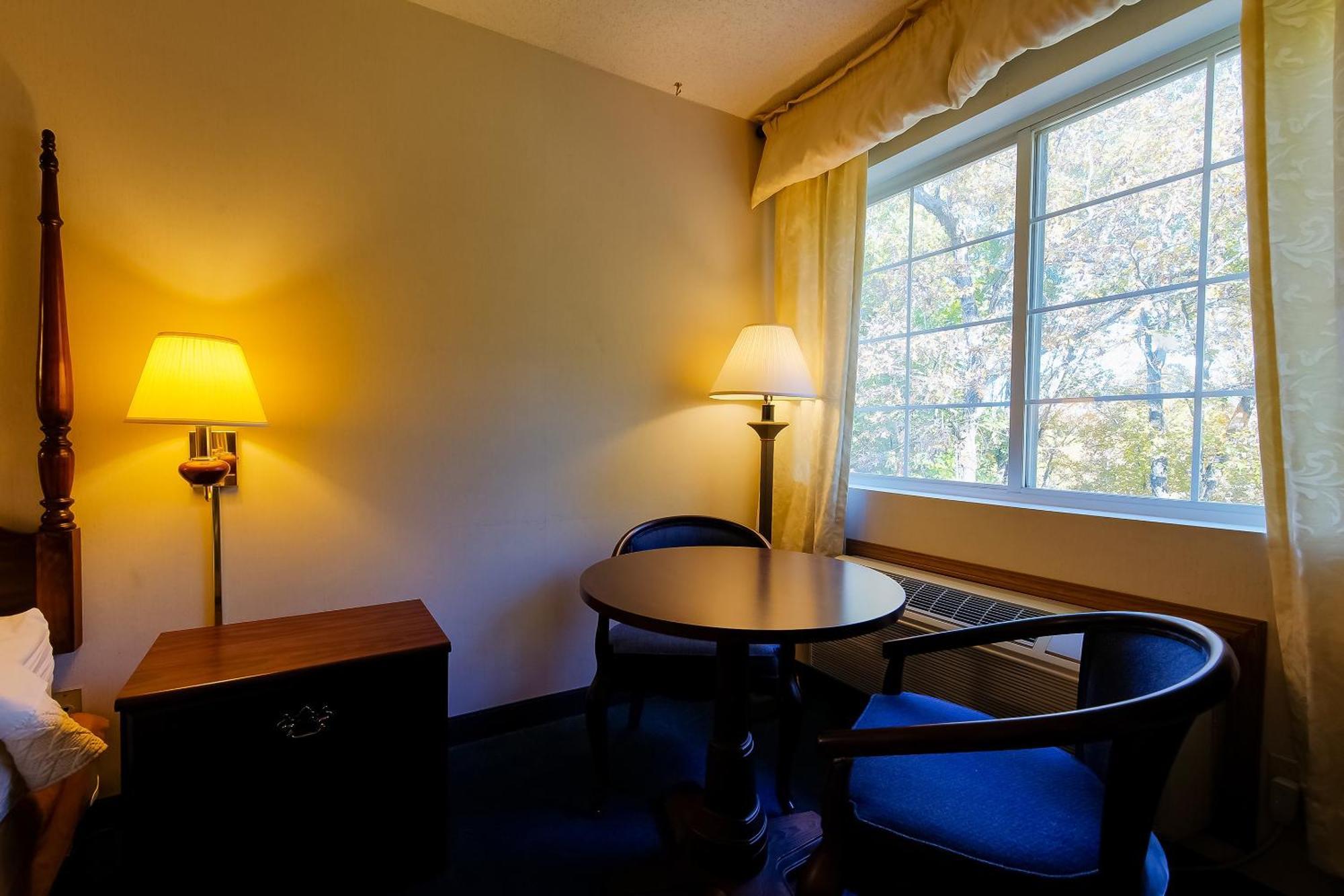 Hotel O Eureka Springs - Christ Of Ozark Area Екстериор снимка