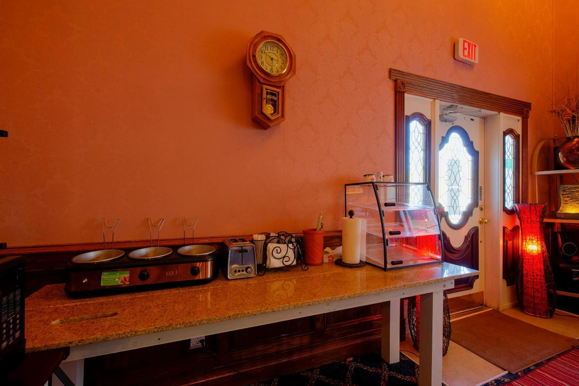 Hotel O Eureka Springs - Christ Of Ozark Area Екстериор снимка
